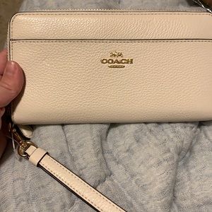 Brand new never used coach wristlet wallet